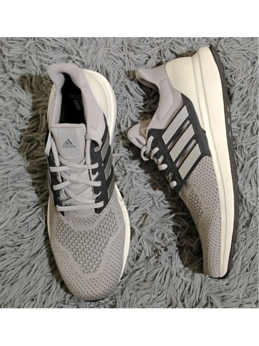 Adidas Ubounce DNA Men Size 12.5 'Grey / Silvermetallic / Grey Sneakers IG6003